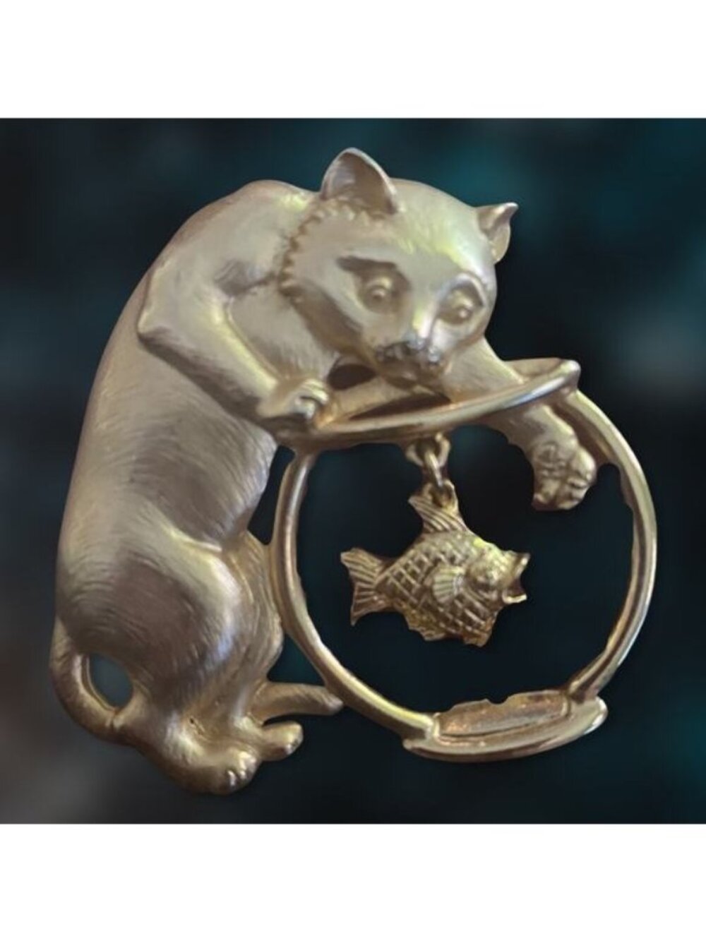 JJ Cat In Fish Bowl Brooch Gold Tone Figural Kitty Goldfish Pin Signed Vintage